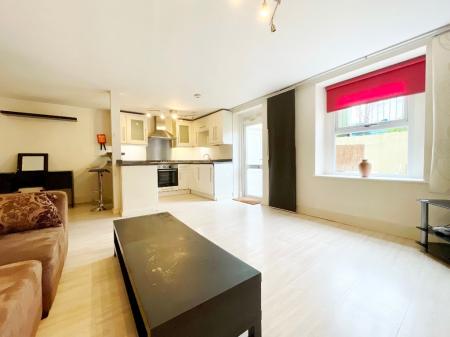 1 bedroom Apartment to let in Hewlett Road, Cheltenham, GL52