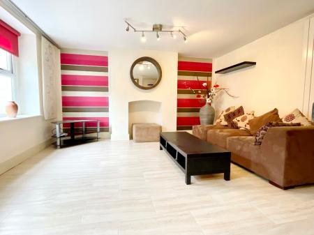1 bedroom Apartment to let in Hewlett Road, Cheltenham, GL52