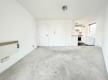 1 bedroom Apartment to let in Berkeley Court, Cheltenham, GL52