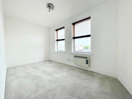 1 bedroom Apartment to let in Berkeley Court, Cheltenham, GL52