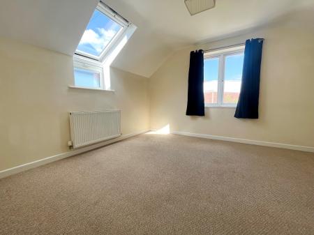 2 bedroom Detached house to let in Coltham Fields, Cheltenham, GL52