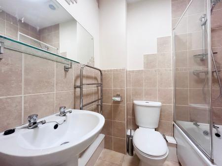 2 bedroom Terraced House to let in Somergate Road, Cheltenham, GL51