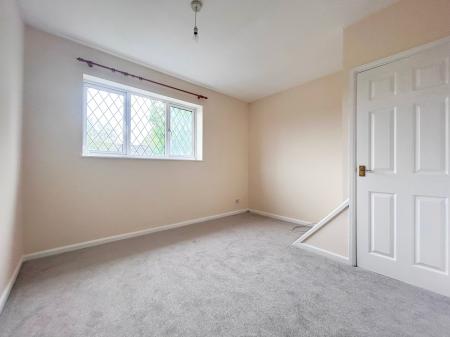 2 bedroom Terraced House to let in Somergate Road, Cheltenham, GL51