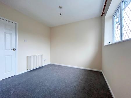 2 bedroom Terraced House to let in Somergate Road, Cheltenham, GL51