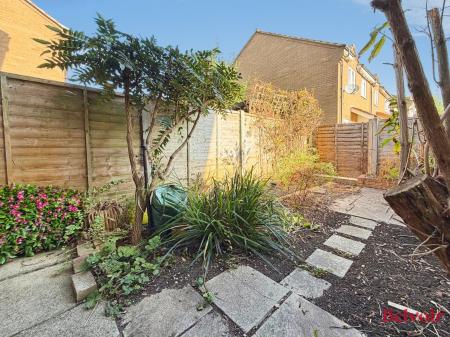 2 bedroom Terraced House to let in Somergate Road, Cheltenham, GL51