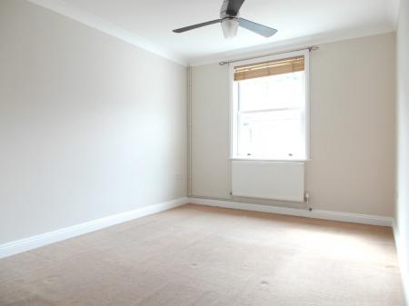 2 bedroom Flat to let in 31 St Pauls St. North, Cheltenham, GL50