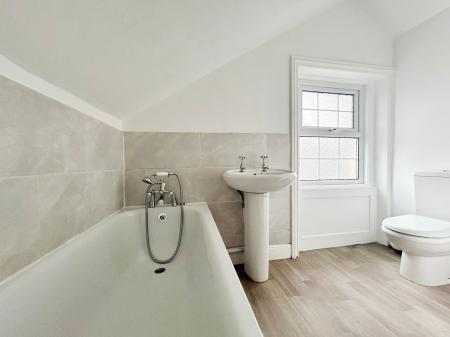 1 bedroom Apartment to let in Malvern Place, Cheltenham, GL50