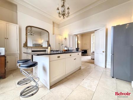 2 bedroom Apartment for sale in Malvern Road, Cheltenham, GL50