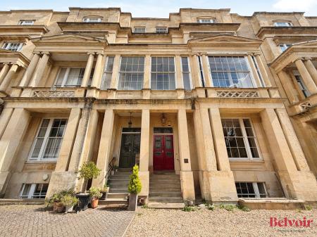 2 bedroom Apartment for sale in Malvern Road, Cheltenham, GL50