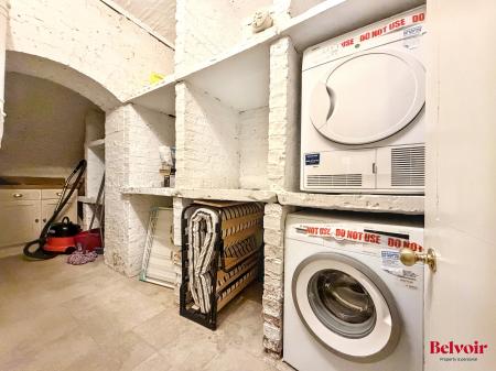 2 bedroom Apartment for sale in Malvern Road, Cheltenham, GL50
