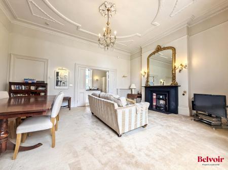 2 bedroom Apartment for sale in Malvern Road, Cheltenham, GL50