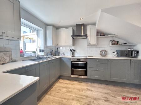 3 bedroom Terraced House to let in Sidney Street, Cheltenham, GL52