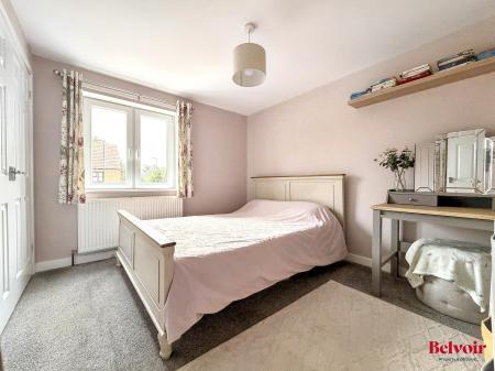 2 bedroom End of terrace house for sale in Meadow Lea, Cheltenham, GL52