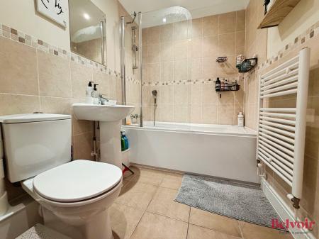 1 bedroom Flat to let in Brookbank Close, Cheltenham, GL50