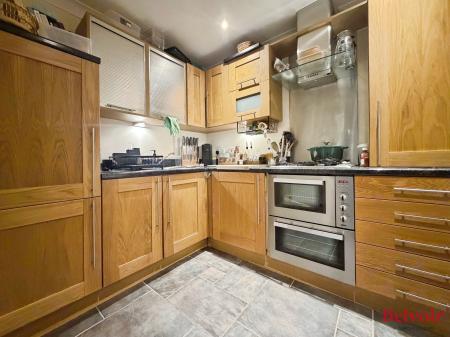 1 bedroom Flat to let in Brookbank Close, Cheltenham, GL50