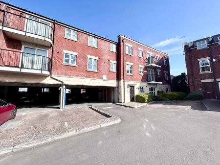 2 bedroom Apartment to let in 61 Brookbank Close, Cheltenham, GL50