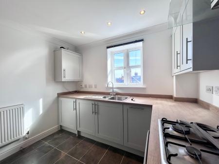 2 bedroom Apartment to let in 61 Brookbank Close, Cheltenham, GL50