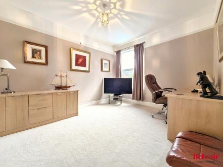 4 bedroom Semi-detached house for sale in Kensington Avenue, Cheltenham, GL50