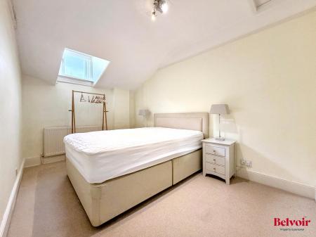 2 bedroom Apartment for sale in St Georges Road, Cheltenham, GL50
