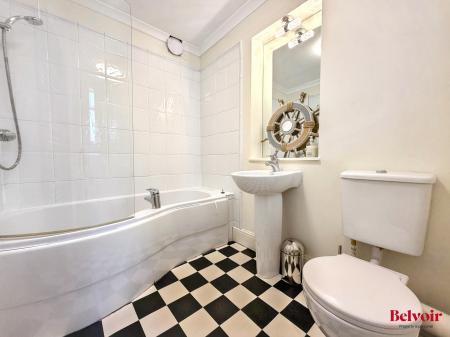 2 bedroom Apartment for sale in St Georges Road, Cheltenham, GL50