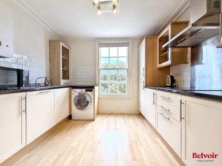2 bedroom Apartment for sale in St Georges Road, Cheltenham, GL50