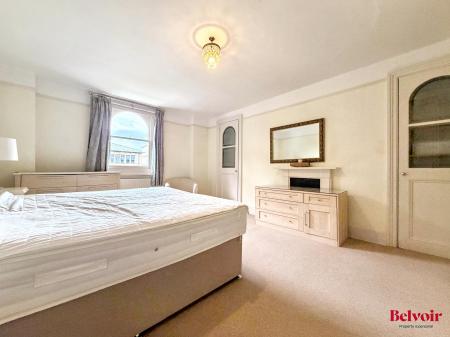 2 bedroom Apartment for sale in St Georges Road, Cheltenham, GL50