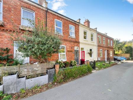 2 bedroom Terraced House for sale in Blacksmith Lane, Prestbury, Cheltenham, GL52