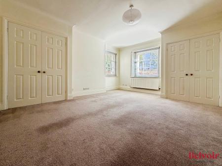 4 bedroom Apartment to let in Clarence Road, Pittville, Cheltenham, GL52
