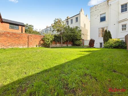 4 bedroom Apartment to let in Clarence Road, Pittville, Cheltenham, GL52