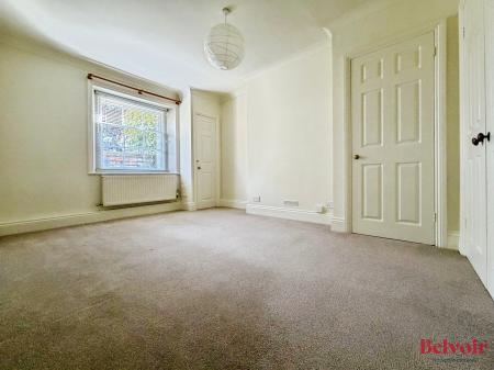 4 bedroom Apartment to let in Clarence Road, Pittville, Cheltenham, GL52