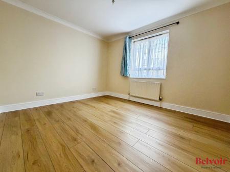 2 bedroom Flat to let in Sherbourne Street, Cheltenham, GL52