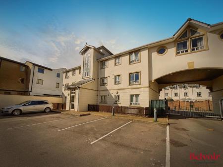 2 bedroom Flat to let in Sherbourne Street, Cheltenham, GL52