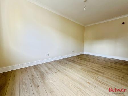 2 bedroom Flat to let in Sherbourne Street, Cheltenham, GL52