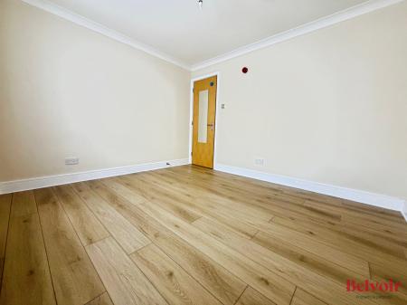 2 bedroom Flat to let in Sherbourne Street, Cheltenham, GL52