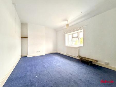 3 bedroom End of terrace house for sale in Pilley Crescent, Cheltenham, GL53