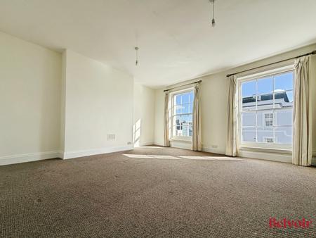2 bedroom Flat to let in Great Norwood Street, Tivoli, Cheltenham, GL50
