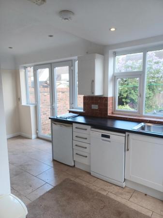 3 bedroom Semi-detached house to let in Alwyn Gardens, Chester, CH2