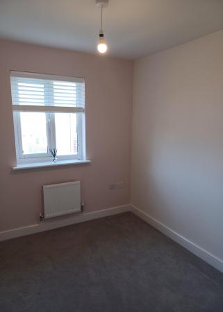 4 bedroom Semi-detached house to let in Emperor Avenue, Chester, CH4