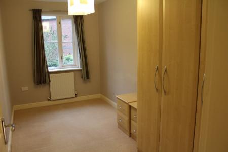 2 bedroom Flat to let in Towergate, Chester, CH1