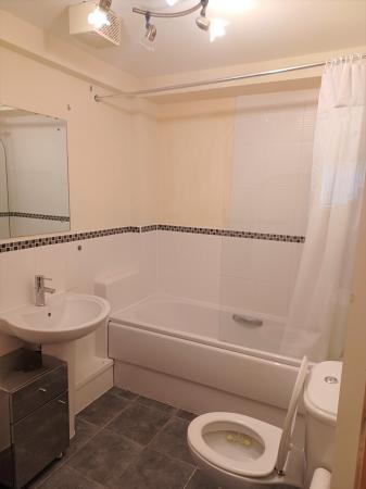 2 bedroom Flat to let in Wharton Court, Hoole, Chester, CH2