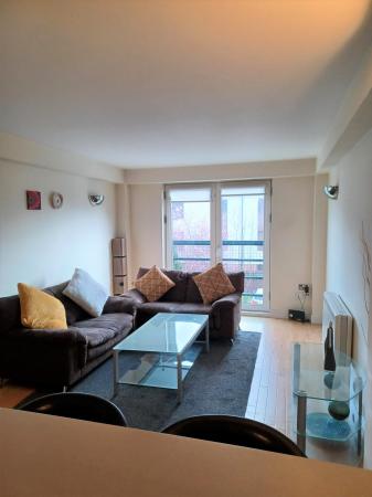 2 bedroom Flat to let in Wharton Court, Hoole, Chester, CH2