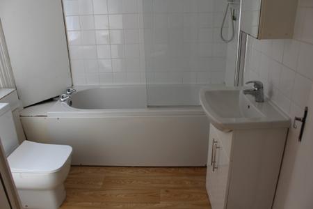 1 bedroom Flat to let in Liverpool Road, Chester, CH2