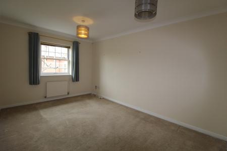 2 bedroom Flat to let in Jumpers Road, West Christchurch, Christchurch, BH23
