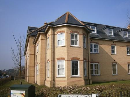 2 bedroom Flat to let in Jumpers Road, West Christchurch, Christchurch, BH23