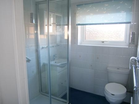 3 bedroom Terraced House to let in Russell Drive, Stanpit, BH23