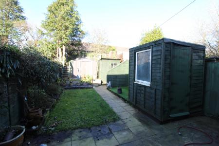 3 bedroom Terraced House to let in Clive Road, Highcliffe, BH23