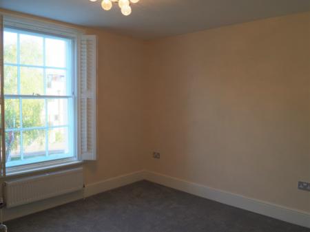 2 bedroom Flat to let in Purewell, Christchurch, BH23