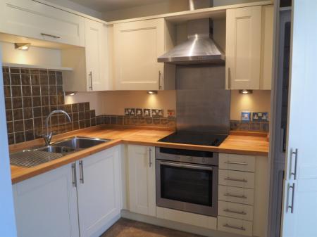 2 bedroom Flat to let in Purewell, Christchurch, BH23