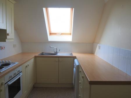 1 bedroom Flat to let in Station Road, New Milton, BH25