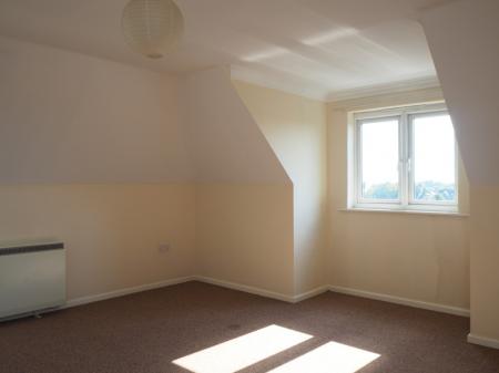 1 bedroom Flat to let in Station Road, New Milton, BH25